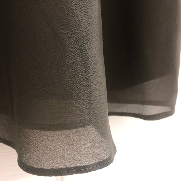 ✨ NEW My Michelle classy collared olive top - Picture 4 of 5